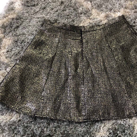 Gold metallic skirt - Picture 4 of 4